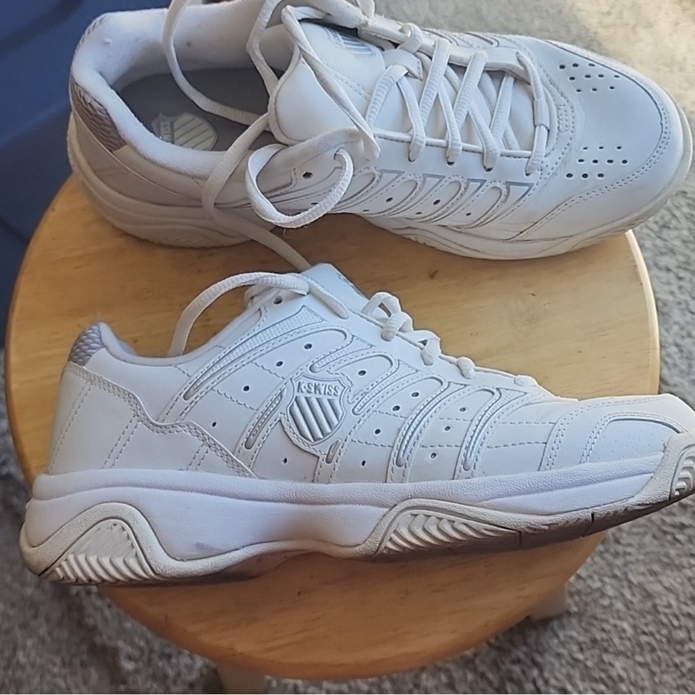 K-Swiss Tennis shoes